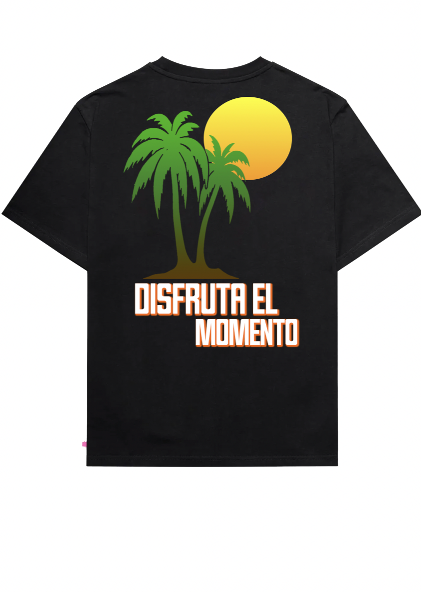 DISFRUTA EL MOMENTO- T-SHIRT