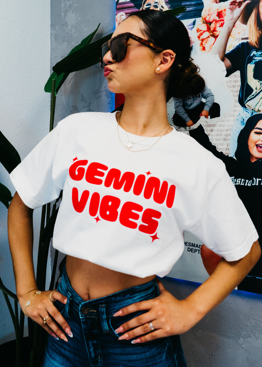 ALL ZODIAC VIBES - GUARIZ T-SHIRT